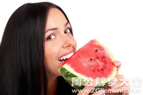 梦见自己吃小瓜好不好,梦见吃小瓜预示着什么？