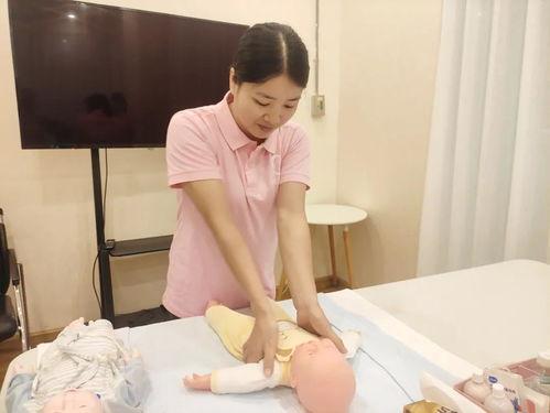 家政阿姨吃瓜视频,吃瓜视频引发网友热议