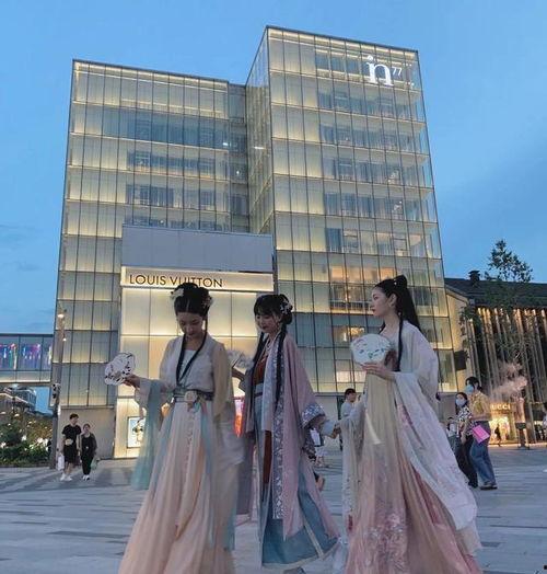 汉服小姐姐吃瓜视频